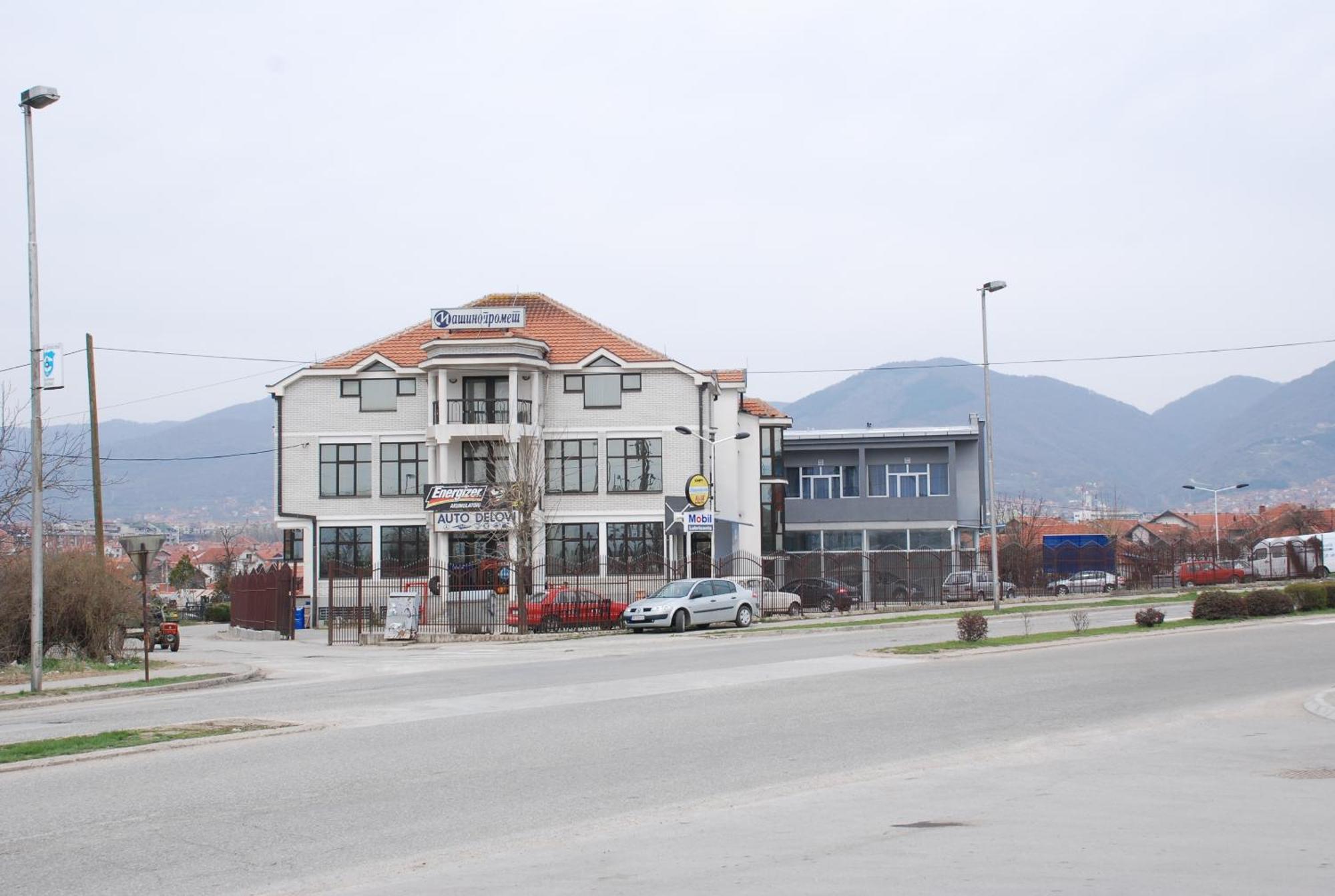 וראנג'ה M Garni Hotel מראה חיצוני תמונה