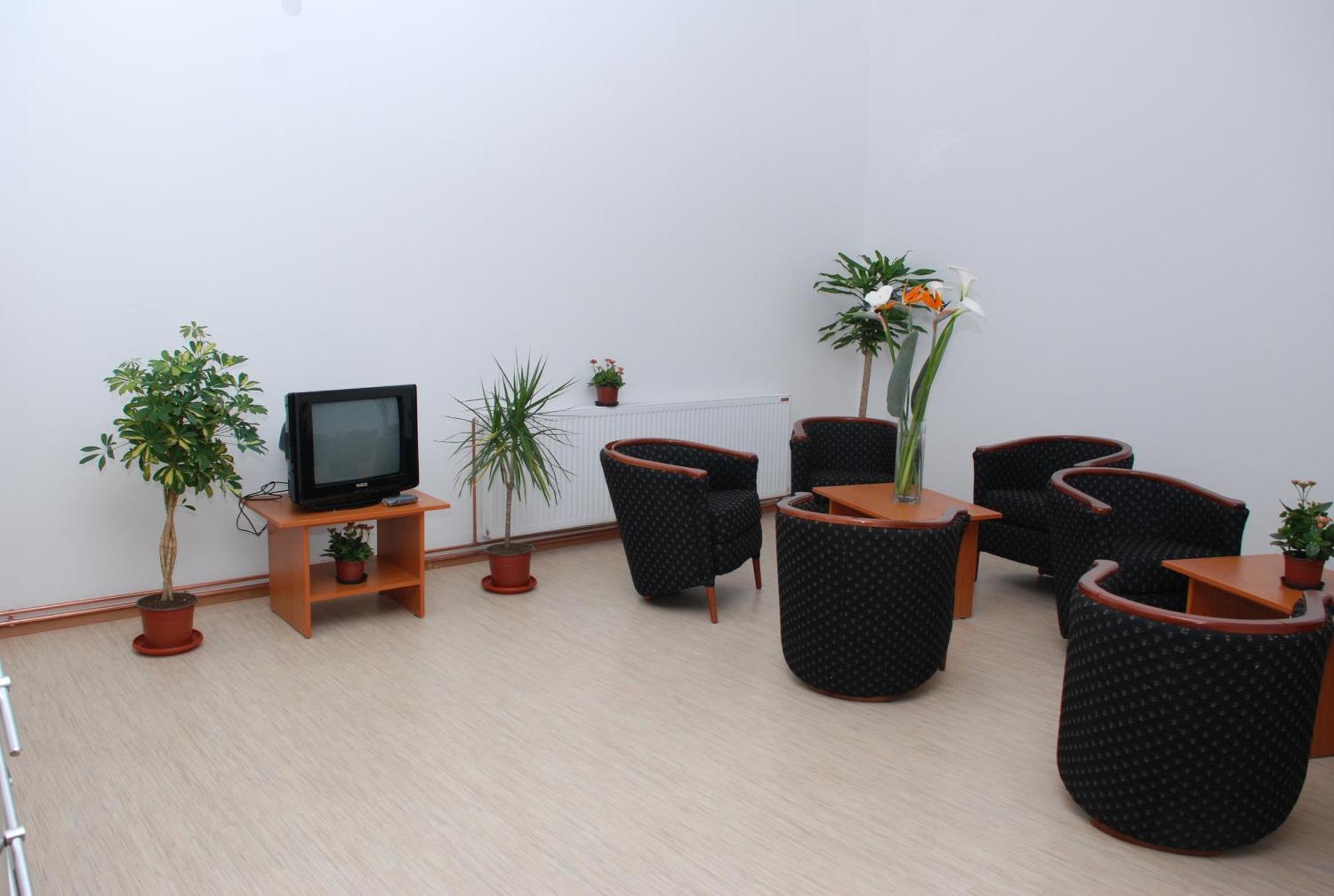 וראנג'ה M Garni Hotel מראה חיצוני תמונה