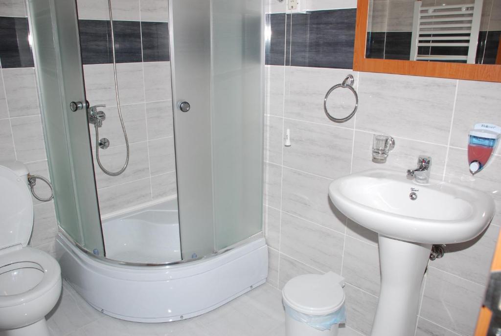 וראנג'ה M Garni Hotel חדר תמונה