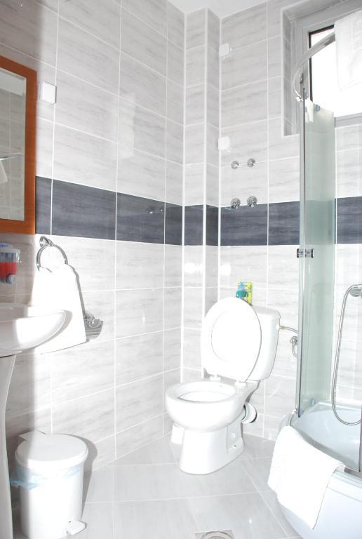 וראנג'ה M Garni Hotel חדר תמונה